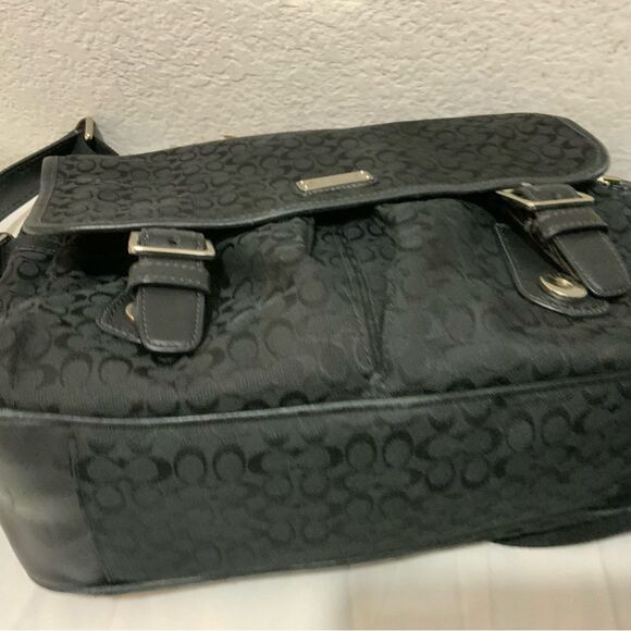 Women's Coach Crossbody Messenger Bag Signature Jacquard F70283 Black Canvas - Picture 4 of 13